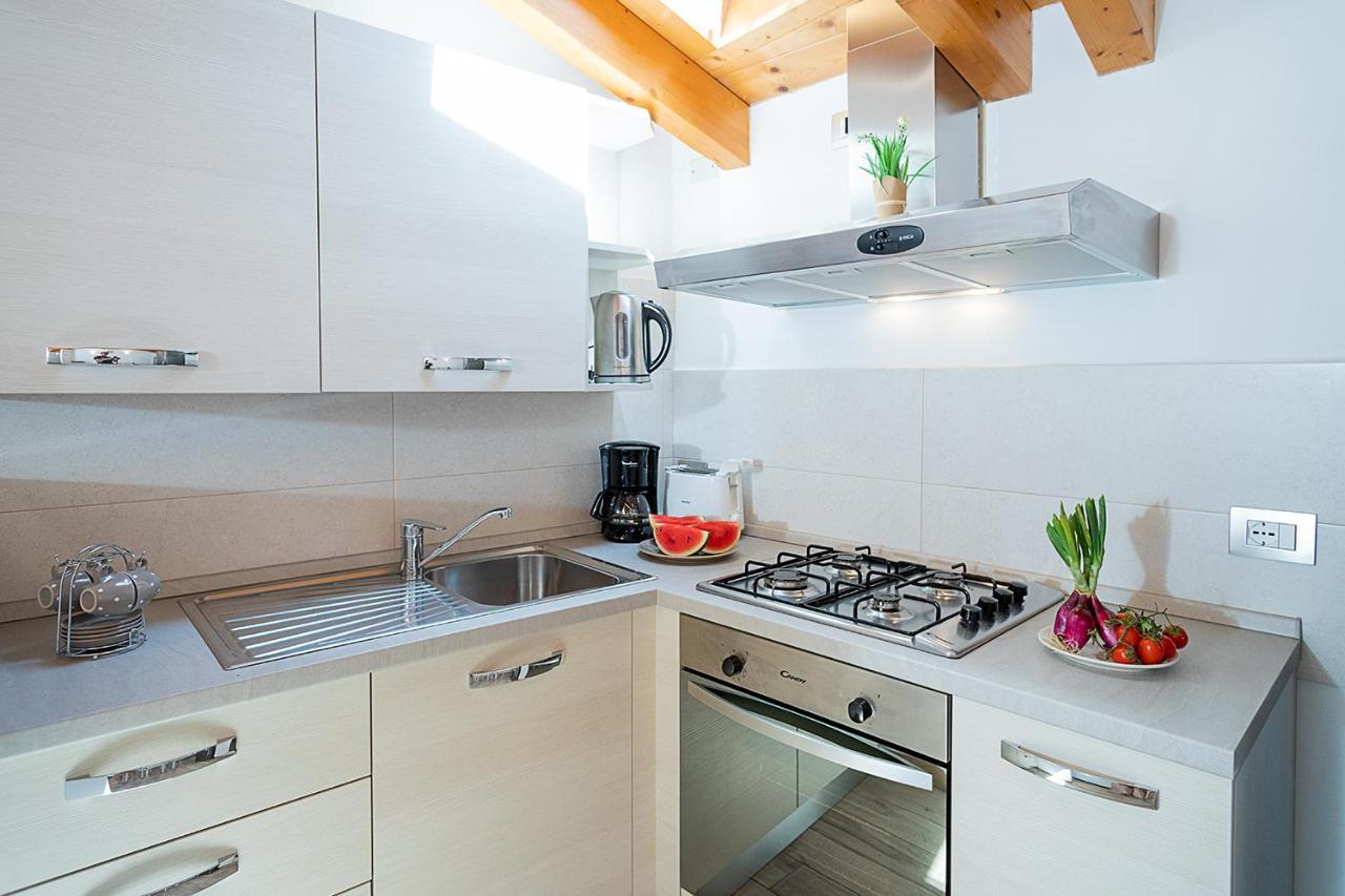 Вилла Casa Rossa - Regarda Travel Бардолино Экстерьер фото