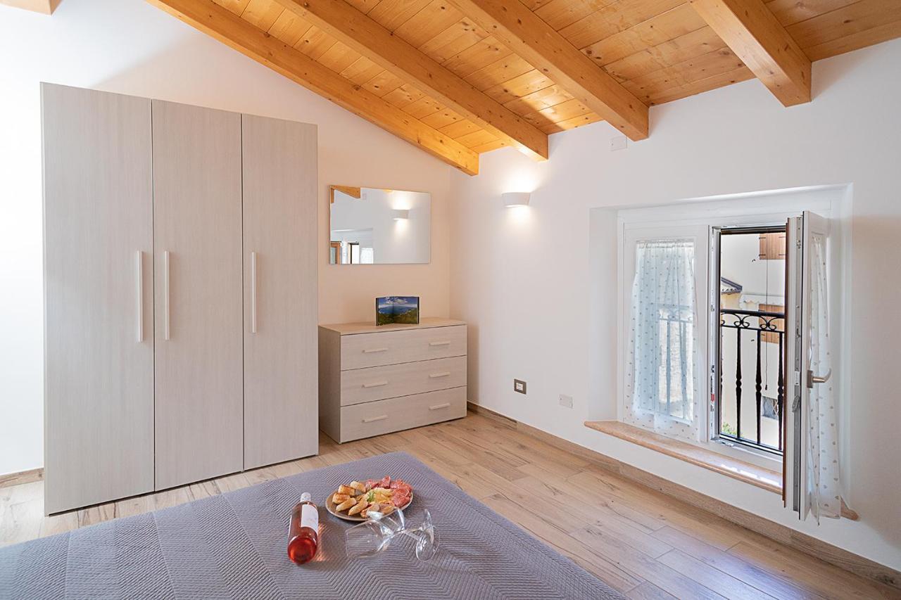 Вилла Casa Rossa - Regarda Travel Бардолино Экстерьер фото