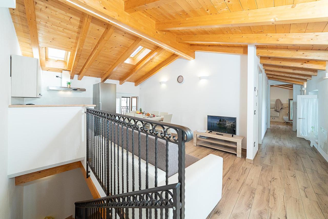 Вилла Casa Rossa - Regarda Travel Бардолино Экстерьер фото